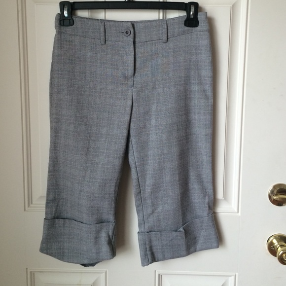 Wet seal grey cuffed capri pants medium m 6 8