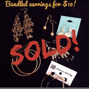 Bundled earrings for $10! 💋😁