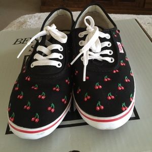 Cherry Vans