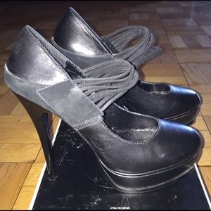 Italian black pumps