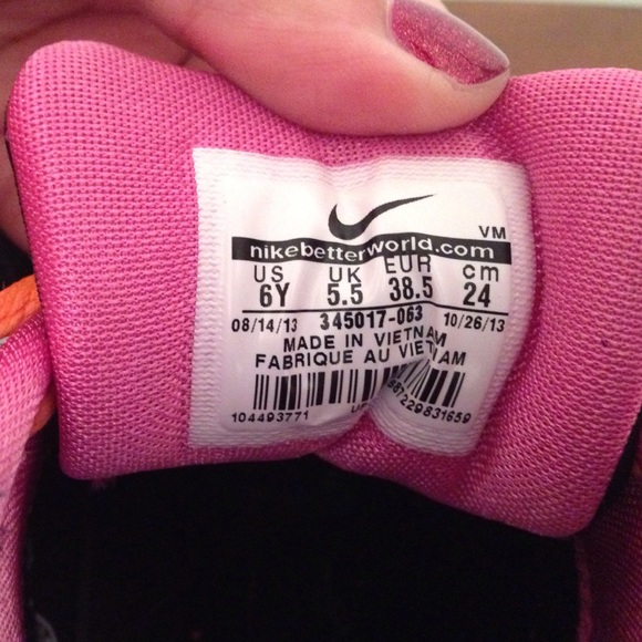 NIKE AIR MAX SNEAKERS - Picture 3 of 4