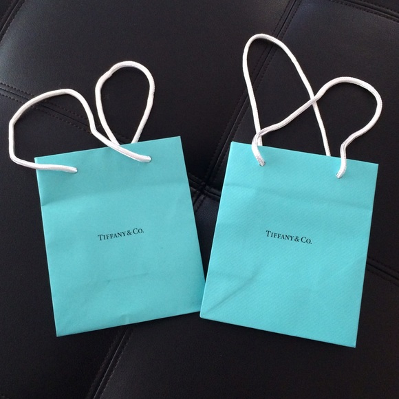 99 authentic tiffany soft pouch and paper bag sets