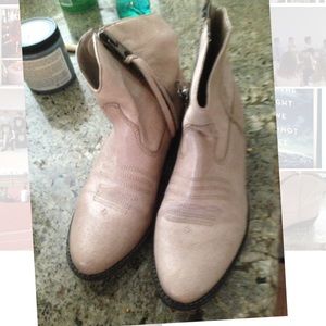 ShoeMint ankle boots