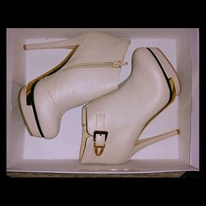 White booties!