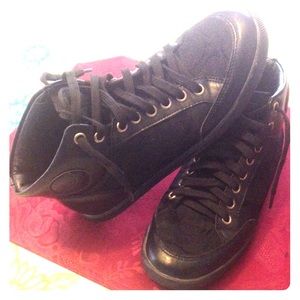 AUTHENTIC COACH SHOES SIZE 6