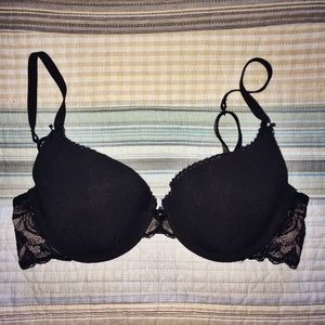 VICTORIA'S SECRET black lace push-up bra