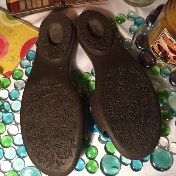 💥FLASH SALE💥 Okabashi Sandals - Picture 4 of 4