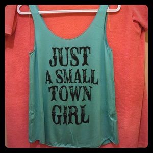 ♦️"Just A Small Town Girl" top-NWOT! ♦️