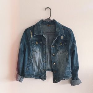 Distressed Denim Jacket🌵