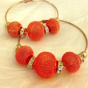 Thin Gold Tone Hooped Earrings