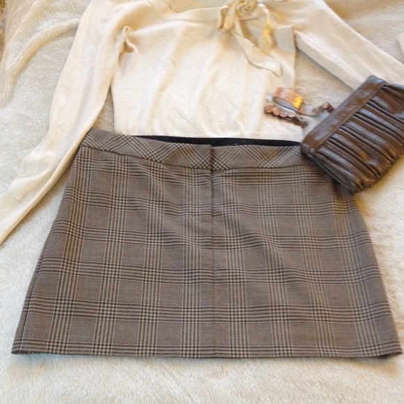 Express editor mini skirt