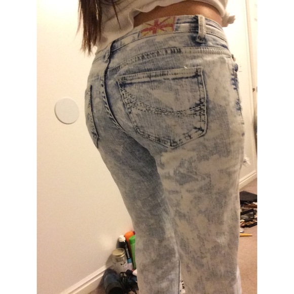 Acid Wash Ripped Jeans - Picture 2 of 2
