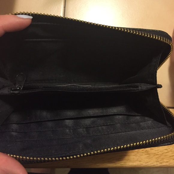 Black wallet - Picture 2 of 3