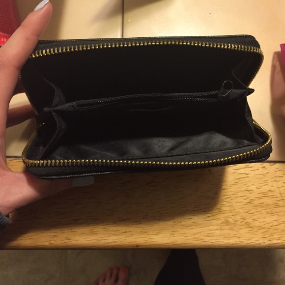 Black wallet - Picture 3 of 3