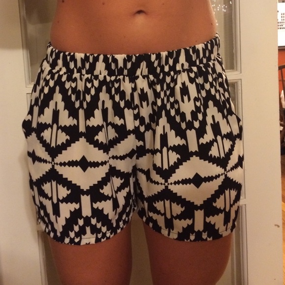 Black Aztec Print Shorts Medium