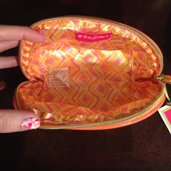 RETURNED Lilly + Target Happy Place Beauty Bag - Picture 3 of 3