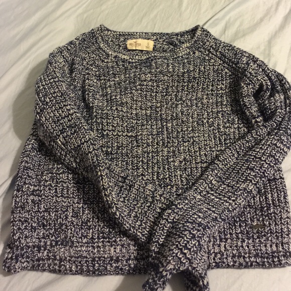 Hollister knitted sweater crop top