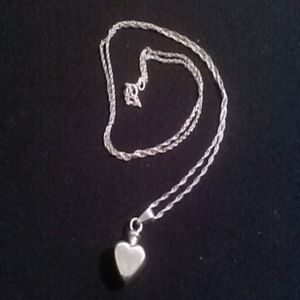 Sterling silver heart pendant with necklace