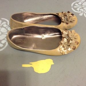 Gold flats