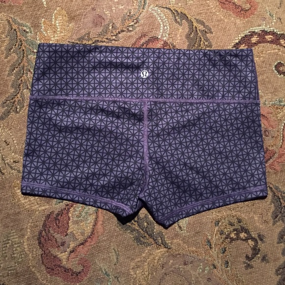 ❌sold❌Lululemon boogie shorts size 6