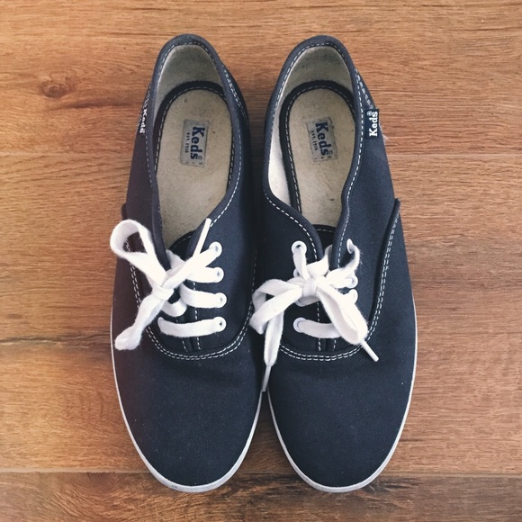 Navy Keds🌿