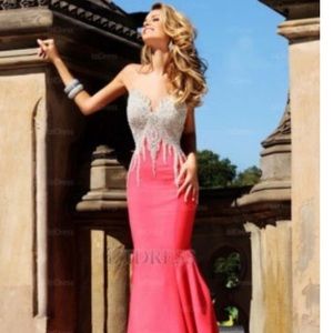 Elegant dress for special occasion