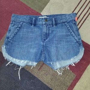 Short shorts