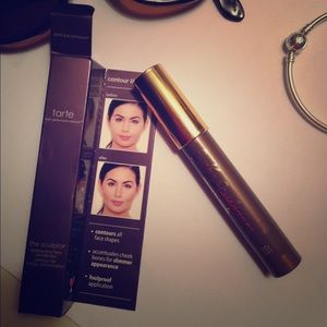 Tarte slenderizer for fair to medium skin