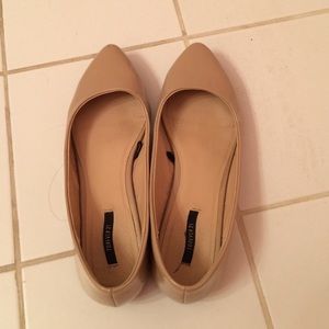 Nude flats