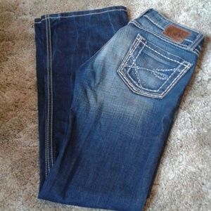 Buckle jeans