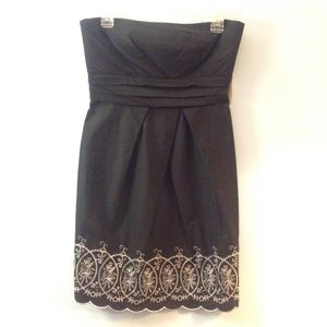 Strapless dress