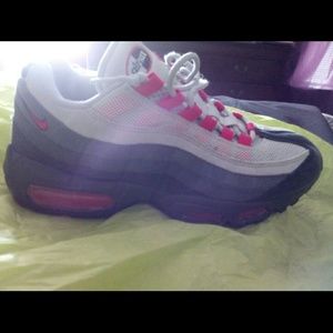 Woman Air max