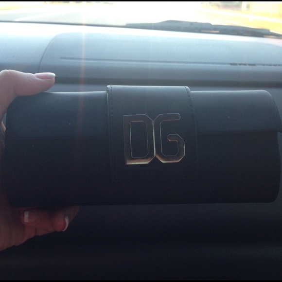 Dolce and gabbana glasses - Picture 3 of 3