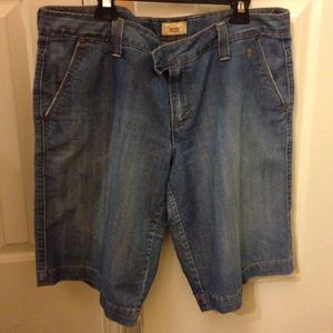 Levi's denim shorts - size 14.