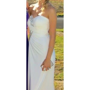 Evening Gown / Prom / Pageant Dress