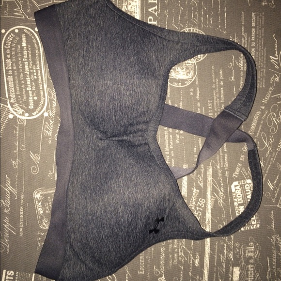 🚫🚫sold🚫🚫 New Under Armour Sports Bra