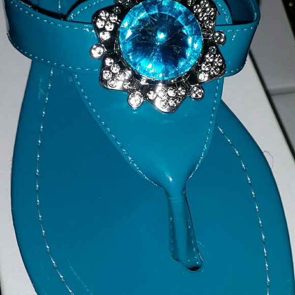 Stylish flip flops all colors all sizes