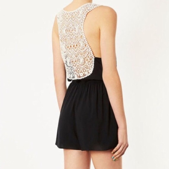 Black adorable Jumper - Picture 3 of 3