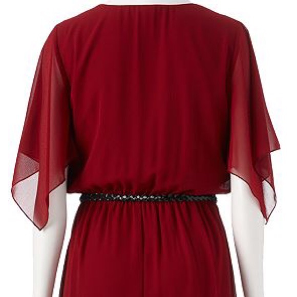 🚫SOLD🚫🎉HP🎉Burgundy Maxi Dress - Picture 4 of 4