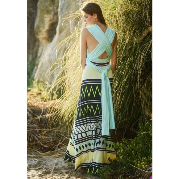 ❤️Gorgeous Multi Way Maxi❤️ - Picture 4 of 4