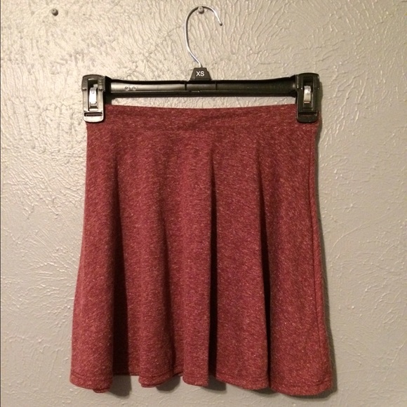 cute maroon skirt