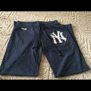 NY Yankee sweats