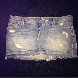 Hollister mini-skirt