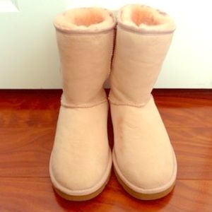 Classic short pink Uggs
