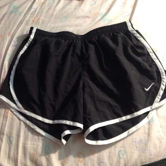 Never worn Nike Dry Fit workout pants