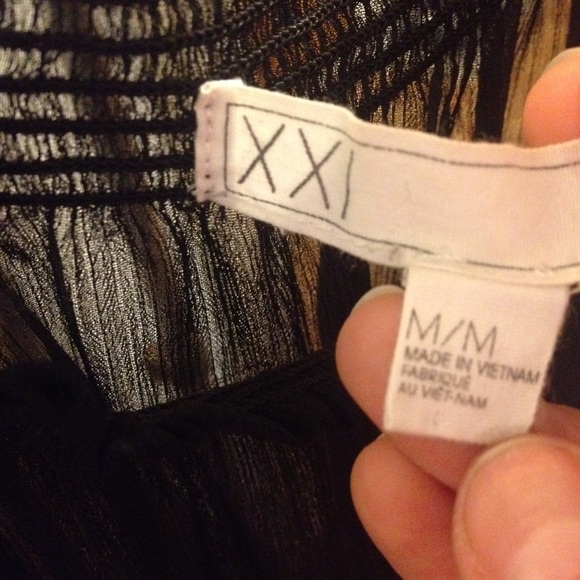 Top - Picture 2 of 2