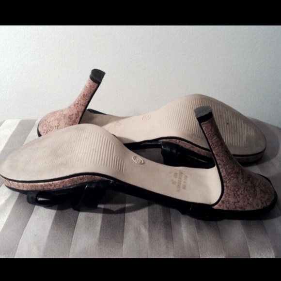 New Twist Black Heel Sandals Size 8 - Picture 4 of 4