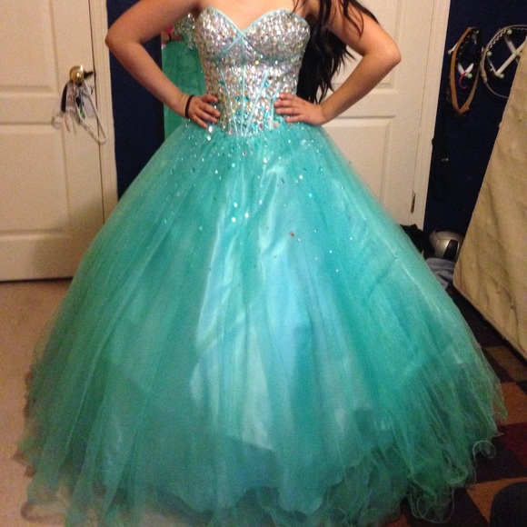 Teal/Aqua Prom dress!!!