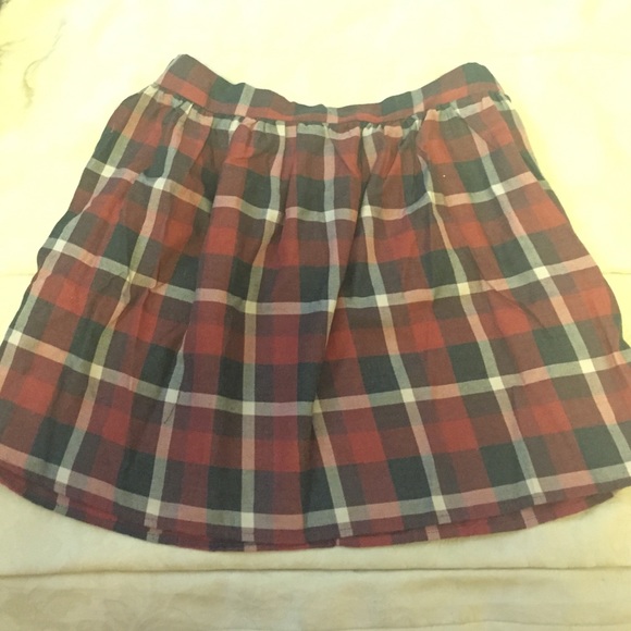Wet seal plaid skirt