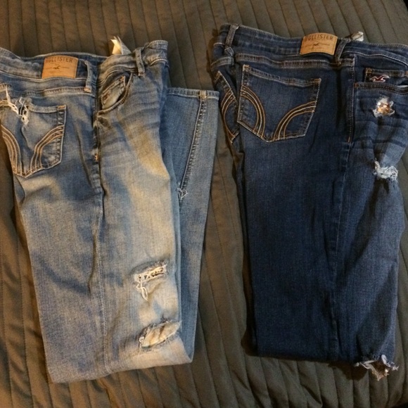 Set of two Hollister jeans.